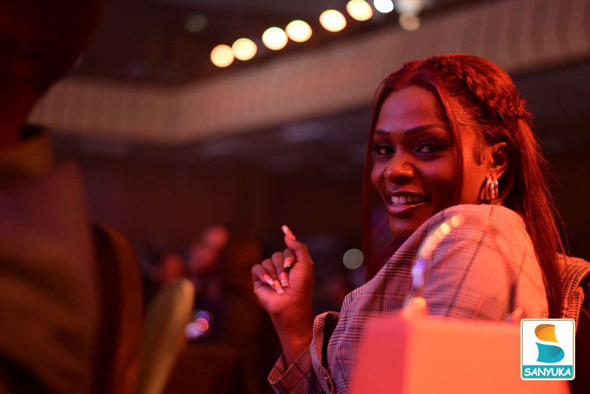 sanyukatv's tweet image. Kiggula Lujji waffe @SandraLian6 , wali wonna ne zi pulitte simayilo🤭

Amasanyu masavu!
#TimelessExperience 
#SanyukaUpdates