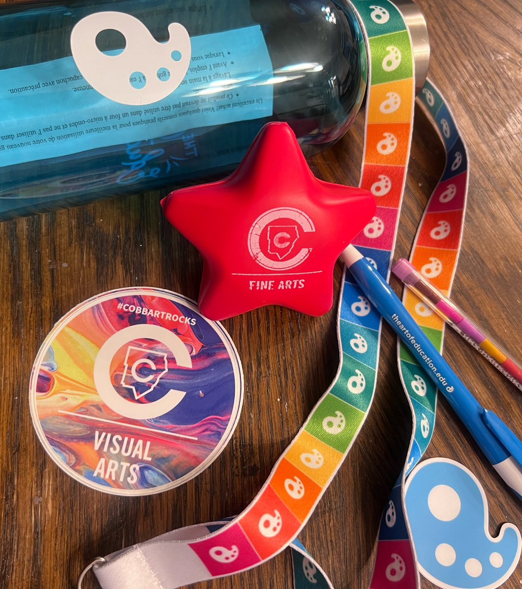 Jennifer Peck (@rteest4u) on Twitter photo Oh and the swag! #cobbartrocks our arts PL days are the best! Thank you <a href="/CobbVisualArts/">Laura LaQuaglia</a> and <a href="/theartofed/">The Art of Education University</a> Oh and the swag! #cobbartrocks our arts PL days are the best! Thank you <a href="/CobbVisualArts/">Laura LaQuaglia</a> and <a href="/theartofed/">The Art of Education University</a>