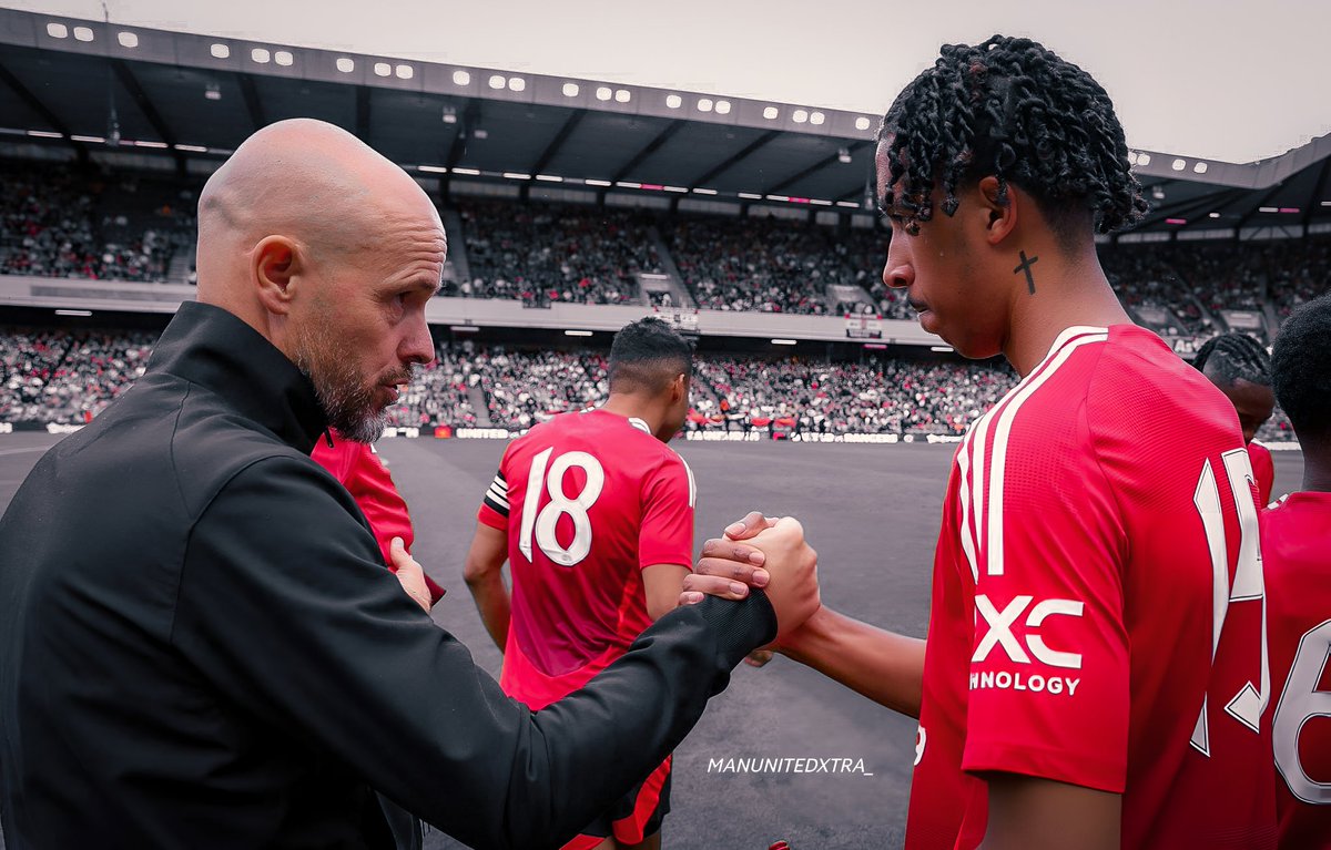 Night Gain ✅

No Manchester United fan should have less than 1k followers. We should all follow each other. 🔴⚪️🌑

✅ Like/RT this post
✅ Leave a comment!
✅ Like other comments
✅ Follow those who ♥ you
✅ Follow those who follow you!

#UTFR #MUFC