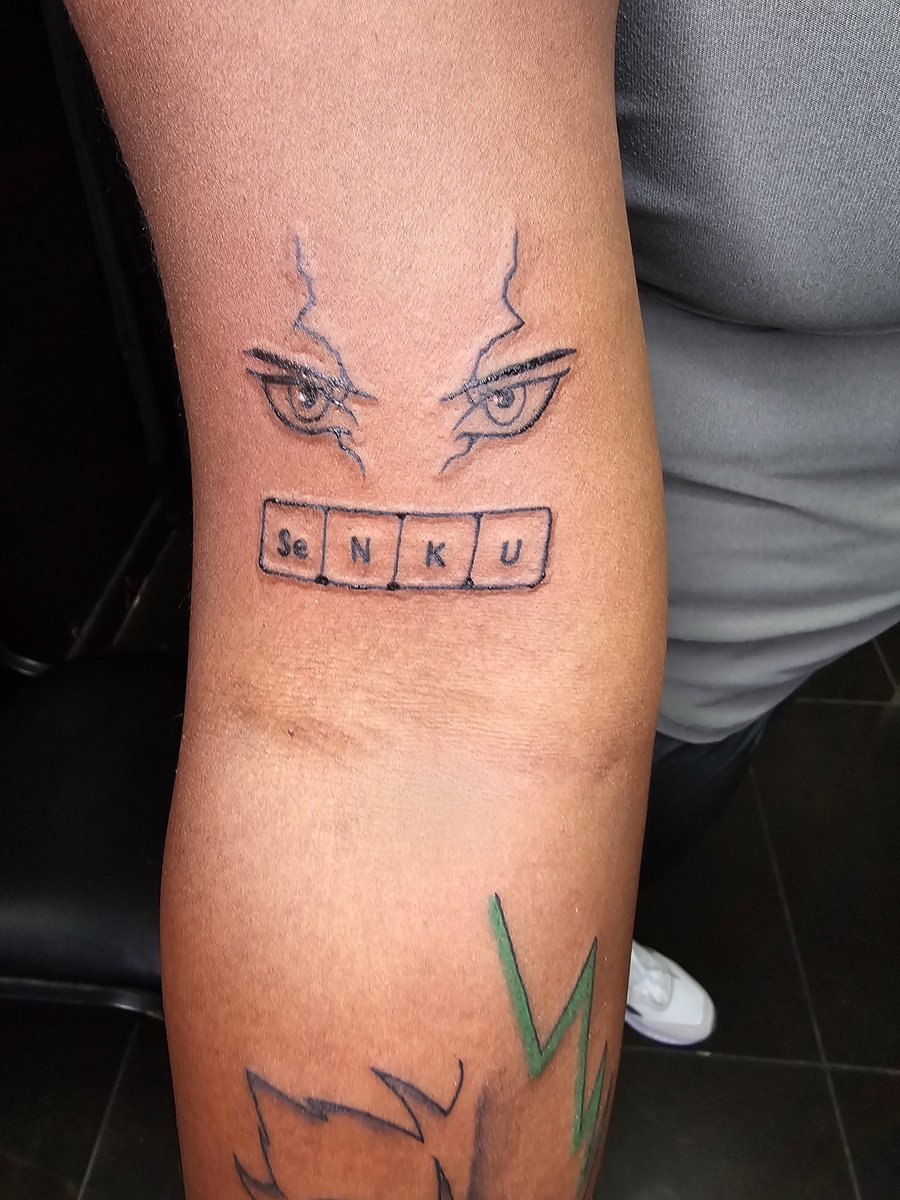 II Hands II JQ 🤠♒🥂 tweet media