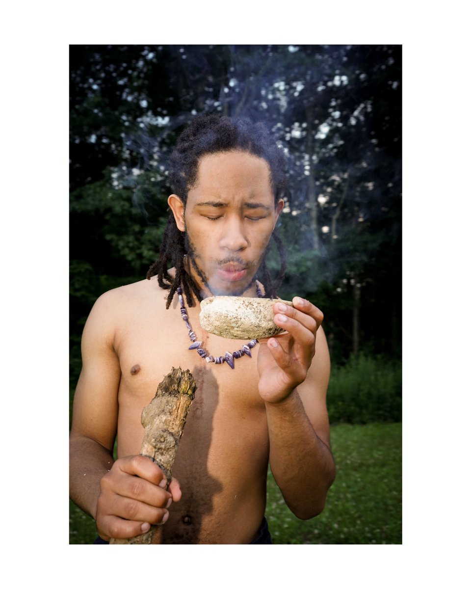 KiahzPhotoz's tweet photo. what does it mean to be native?!🍃📸 https://t.co/S5K0OBg77W