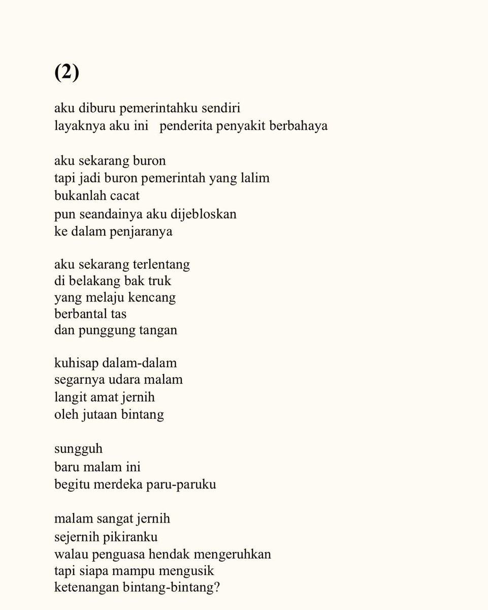 Puisi ditulis saat Thukul sadar sebagai buron dan dikejar aparat militer. Hidup dari truk ke truk