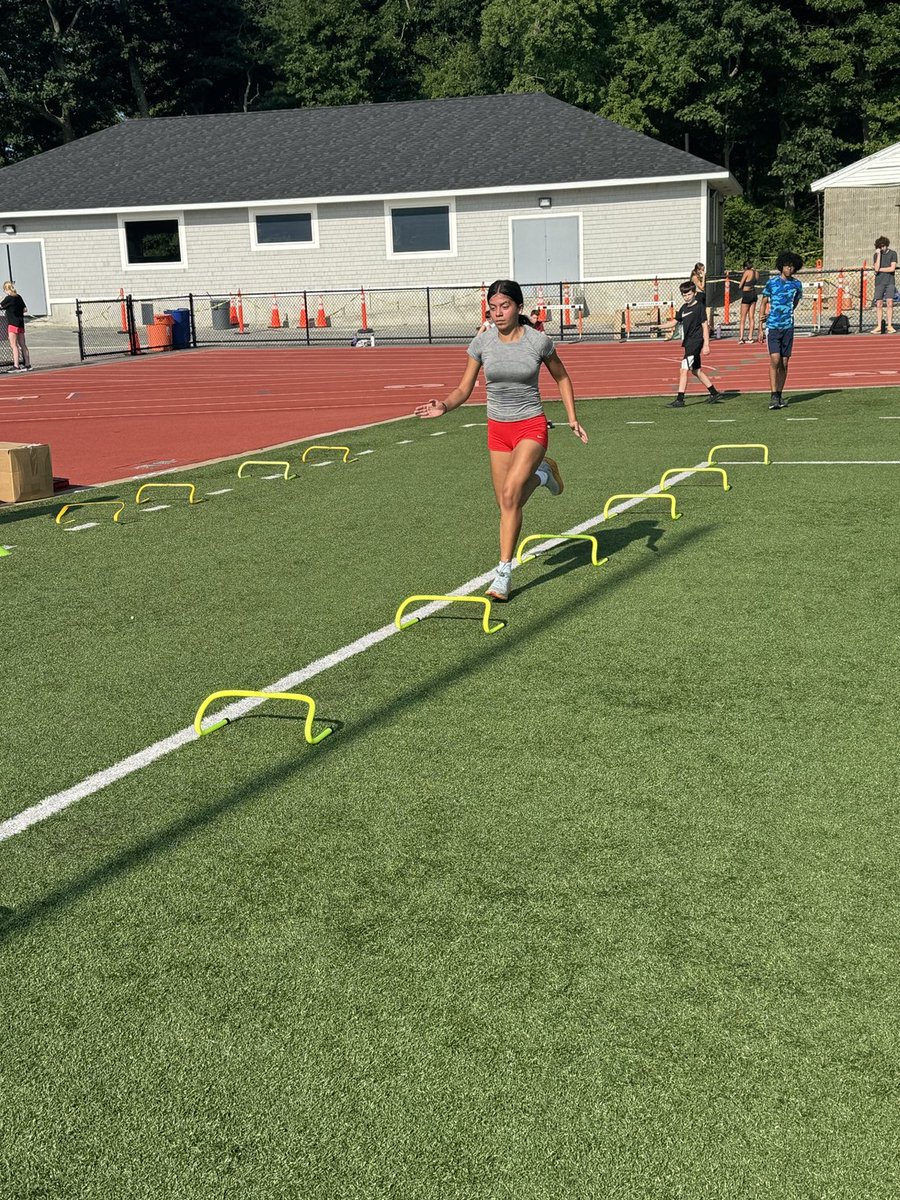 XC_Project's tweet image. Running the wickets during the workout today. #speedproject #wickets