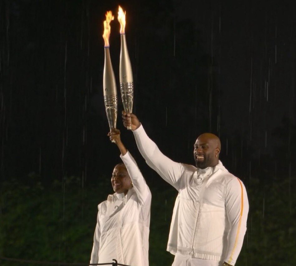 AN SÒTI GUADELOUPE KOUKOUNE A MANMAN’W SI OU JALOU