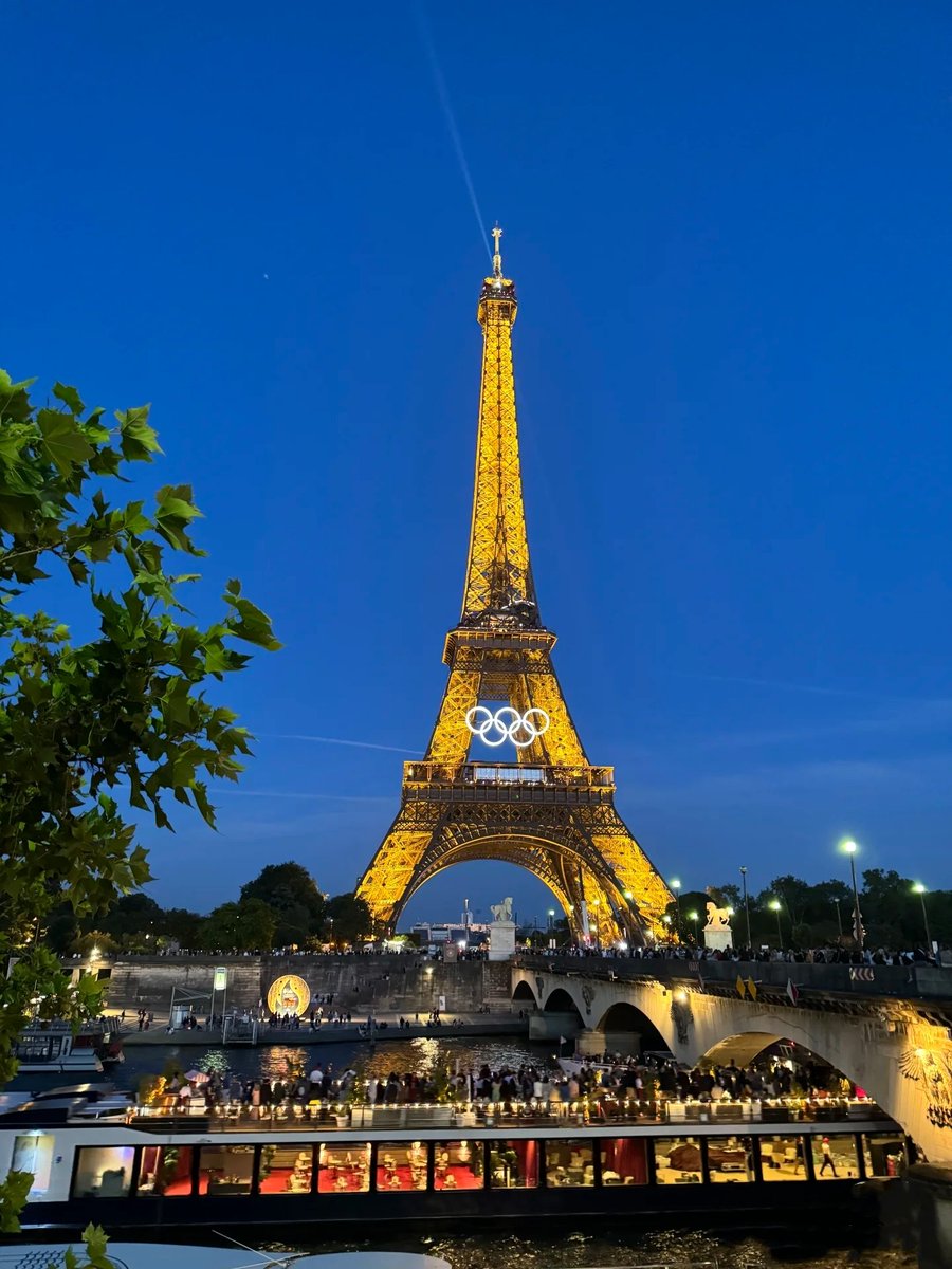 Paris Olympic
浪漫的巴黎圣火点燃啦，一起来走进巴黎奥运会 https://t.co/hn0T6p9cos