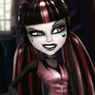 holthyde_'s tweet photo. Draculaura is a bad character (full analysis): a thread 🧵 https://t.co/xauDe2iAiV