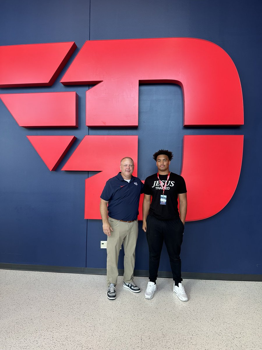 I had a great visit at <a href="/DaytonFootball/">Dayton Football</a> thank you! <a href="/John_bowes_/">John Bowes</a>  <a href="/CoachCos16/">Sam Costantino</a> <a href="/Jay9Terry/">Jay Terry</a>
