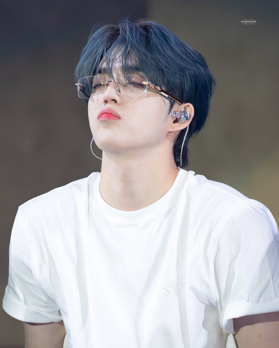 SUNDAYCOUPS_'s tweet photo. 240724 세븐틴 캐럿랜드 HQ

졸린 만두 
진짜 저러고 한참 꿈뻑거림 ㅠㅠ 철아 너 아기야?

#승철 #에스쿱스 #쿱스 #세븐틴 #scoups #seventeen https://t.co/HDnENMRLLh