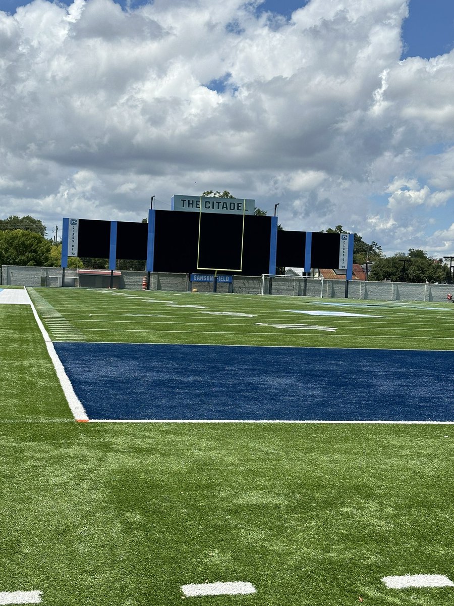 GwenButson's tweet image. @Citadel1842 Posted pictures of the athletes matriculating this week and I spotted my ❤️!!
@Triston_Lemons  I told you!  Always trust!  He has a plan!  You are where you R supposed 2 B! @CitadelFootball #challengeweek #knoblife