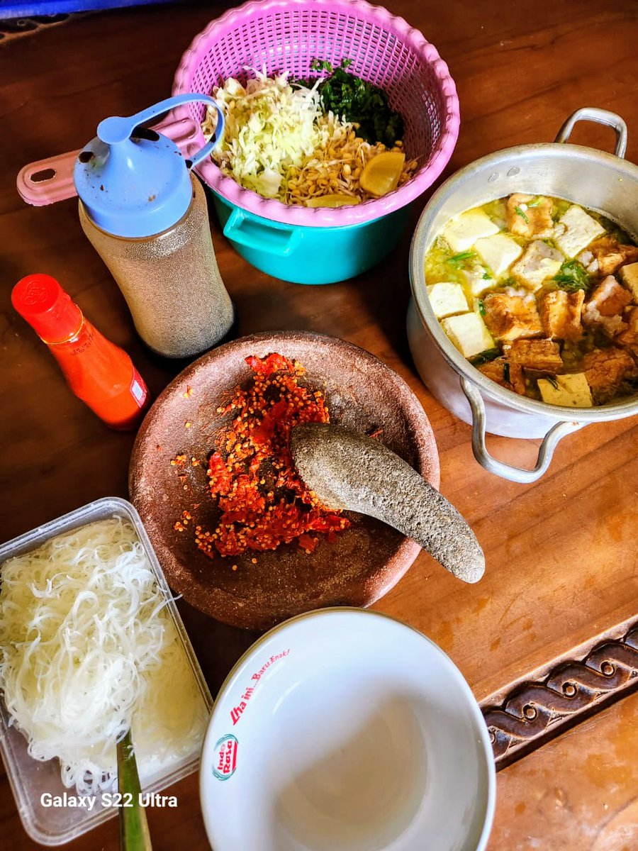Mau masak banyak mager. Kita bikin ini aja, tahu rebus 😭