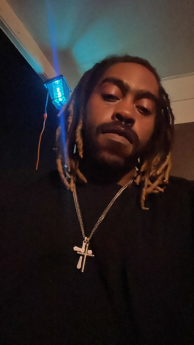 OreoandG's tweet photo. 3 shots in so far…ready for a retwist https://t.co/xQFX5Nk19F