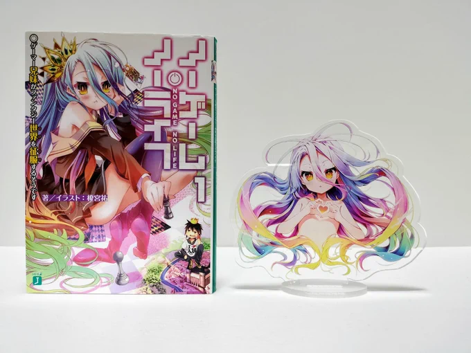 コミケで出す予定のアクリルスタンド届きましたっ…! 個人的にこのイラストが好きで作ってしまった