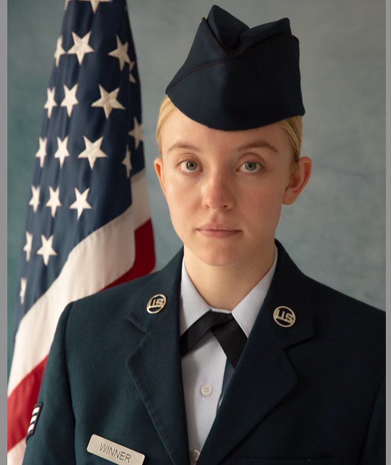 Me: The U.S. sucks, I hate it here

Beyoncé: Introducing Team USA!

Me: