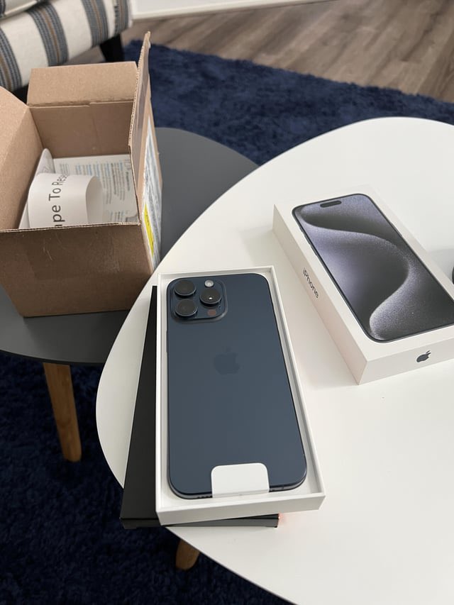iPhone enthusiast? 🤩 We're giving away a brand new iPhone! Join our channel for a chance to win! 📣📦🎁🎉 t.me/+2lESskUG-SIyY…
