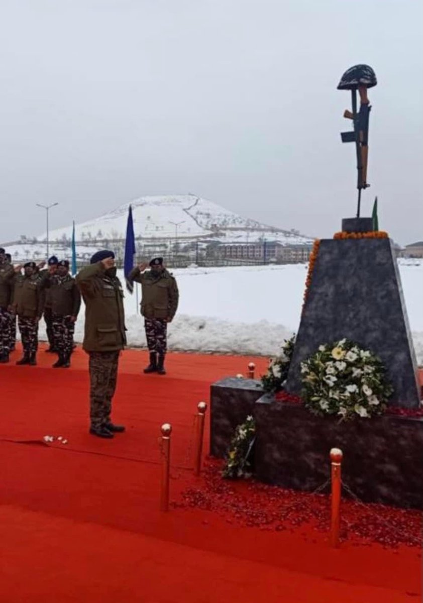 27 th July: CRPF Raising Day !!

On the eve of CRPF Raising Day, I convey my heartfelt compliments to #CRPF. It is my proud privilege to have been a part of this dynamic Force. I salute the Bravehearts with an immense sense of gratitude.

<a href="/crpfindia/">🇮🇳CRPF🇮🇳</a>