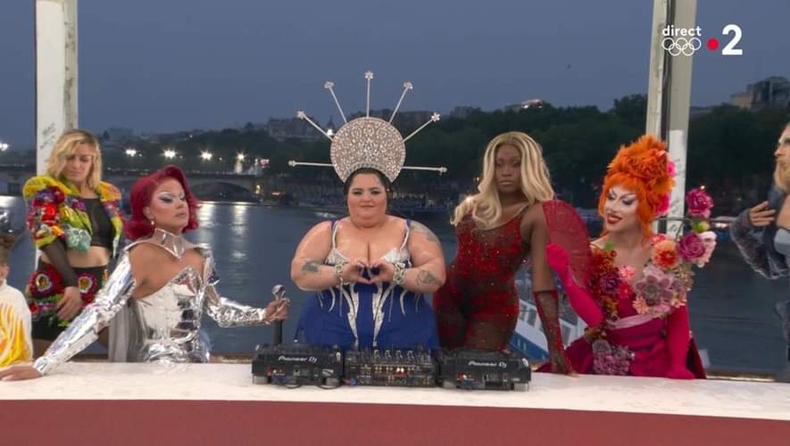 TaQuIn MaUvE tweet media