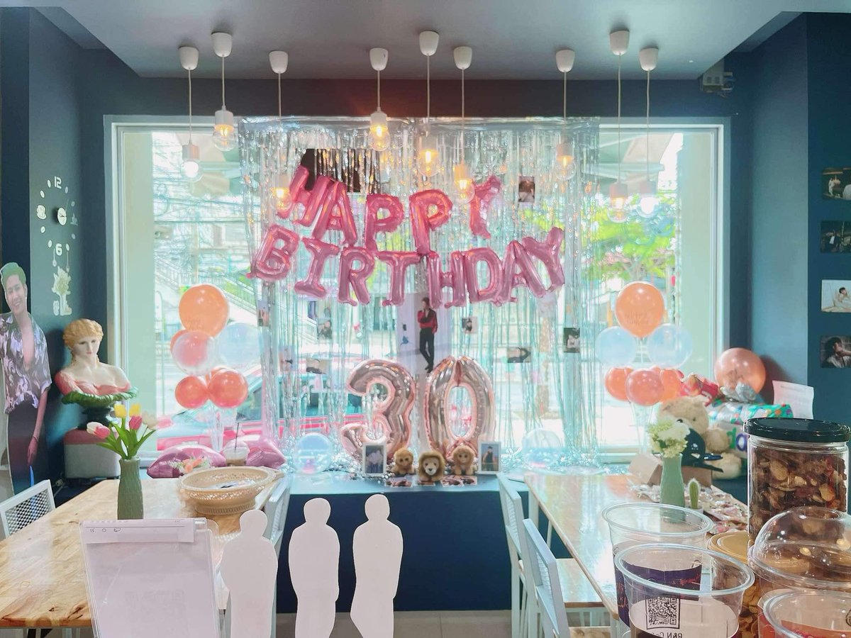 lovelySingto's tweet photo. ใครไม่ได้ไปงานพี่สิง มาเม้าส์มอยกันที่ร้านได้นะคะ เหงา เศร้าไม่ได้ไปเจอคุณเขา
#Singtoprachaya https://t.co/smdJCSSKqO