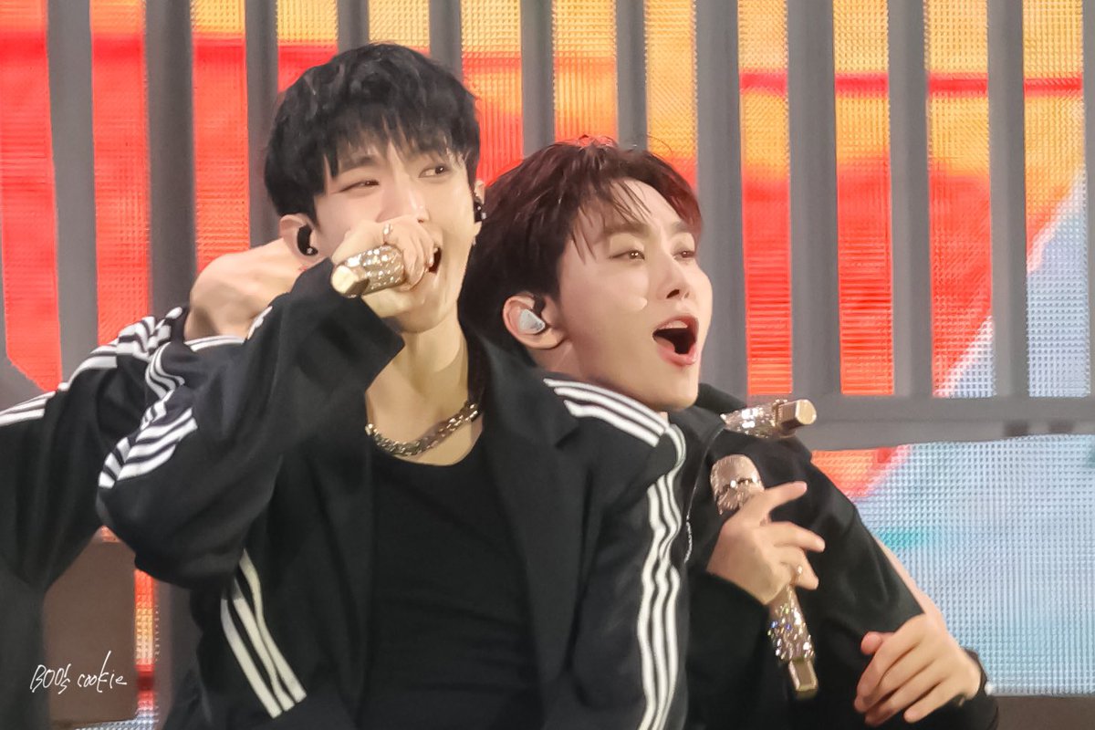24040724 캐럿랜드 CARATLAND

메보즈💥

 #スングァン  #ドギョム  #SEUNGKWAN  #DK #승관  #도겸  #夫胜宽  #SEVENTEEN  #세븐틴