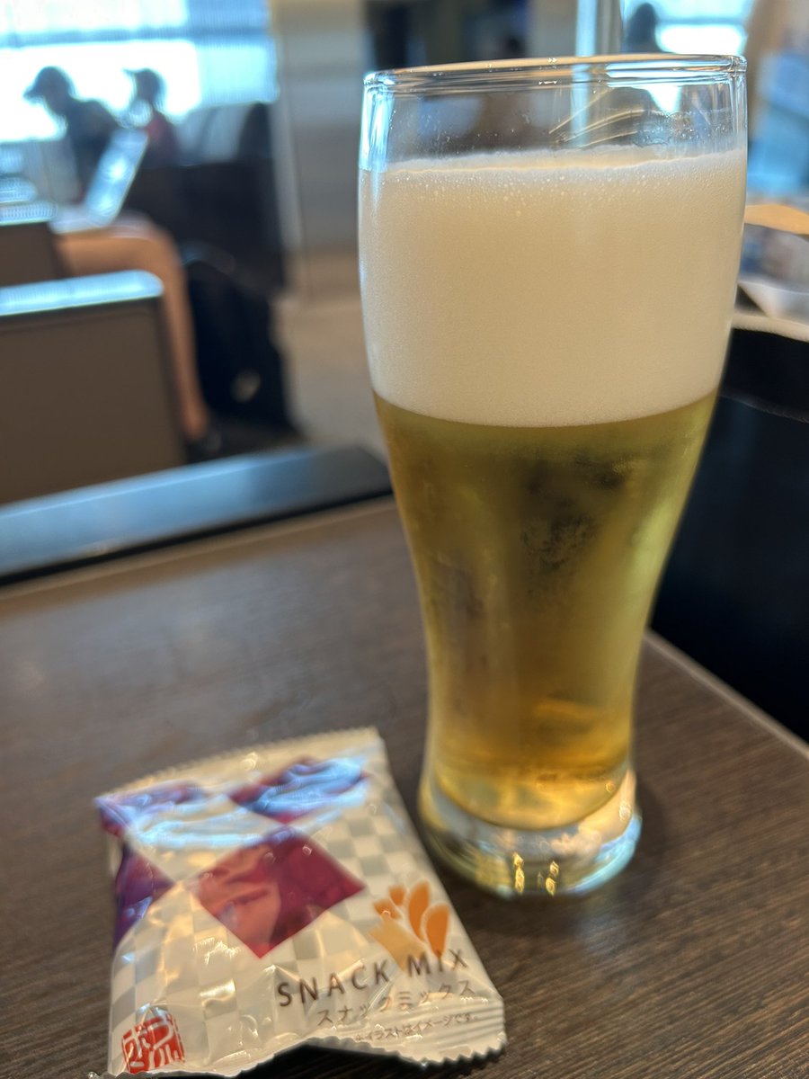 NambaYieyohto's tweet photo. 90min LSD!
これから福岡へ
#ボディメンテランニングサロン
#BMRS
#朝ラン
#run4beer https://t.co/CP5aYLdKUF