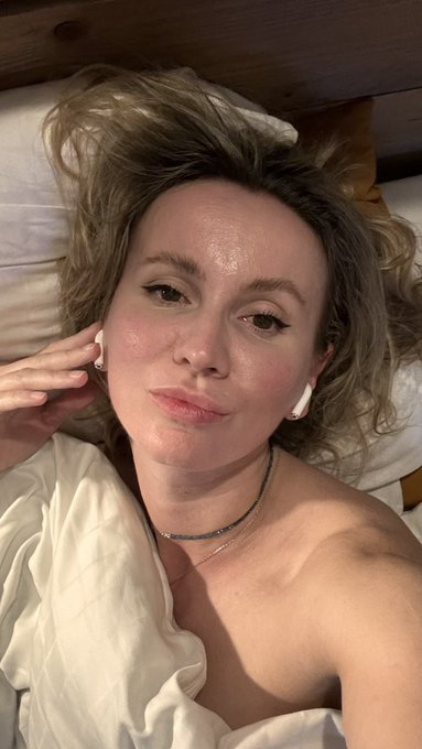 Спааать https://t.co/6sMwb3wofF<a href="/tag/brussels"class="tags"><span>#brussels</span></a>