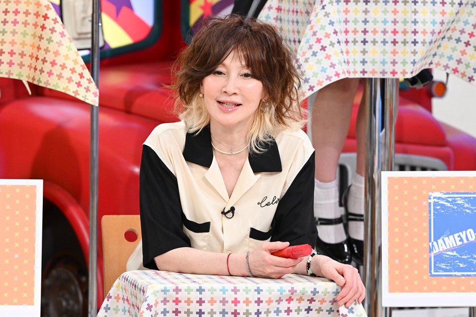 dodame10's tweet photo. 今日7/27(土)の #土ダメ！ は…
いつもより早めのスタート▶️
お昼1時55分〜放送📺

ゲストは…
吉本新喜劇
#信濃岳夫 さん☺️
#金原早苗 さん😊

タカシ＆サナエの
“ホットホット”コラボ🕺

見逃したらダメよ〜🤣

#土曜はダメよ #藤井隆 #YOU #桂小枝 #フットボールアワー #NMB48 #出口結菜 #坂田心咲 https://t.co/ou1Sx2mURX