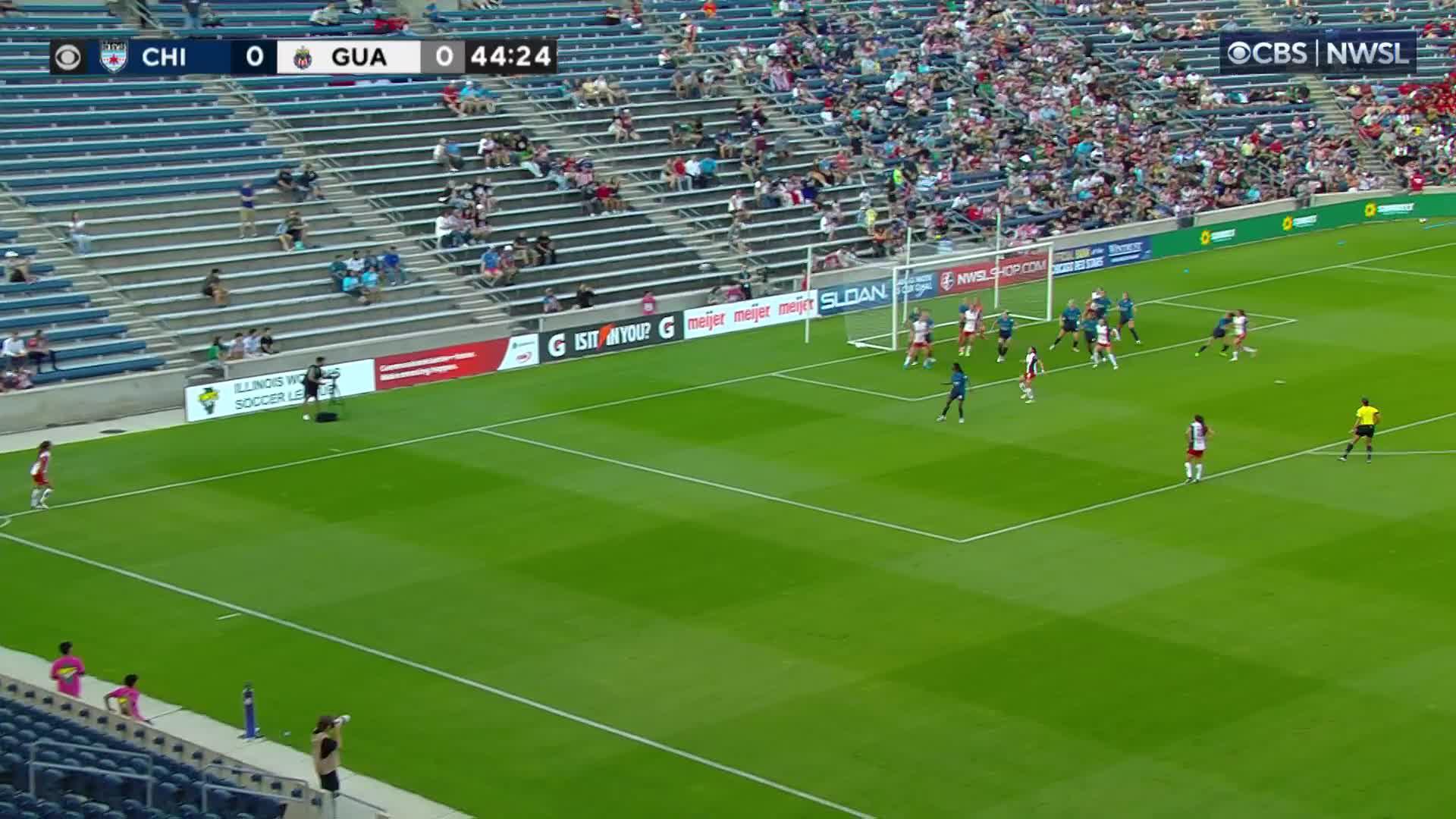 .@GabrielaVzla9 heads it in and @ChivasFemenil opens the score in Chicago 🔥