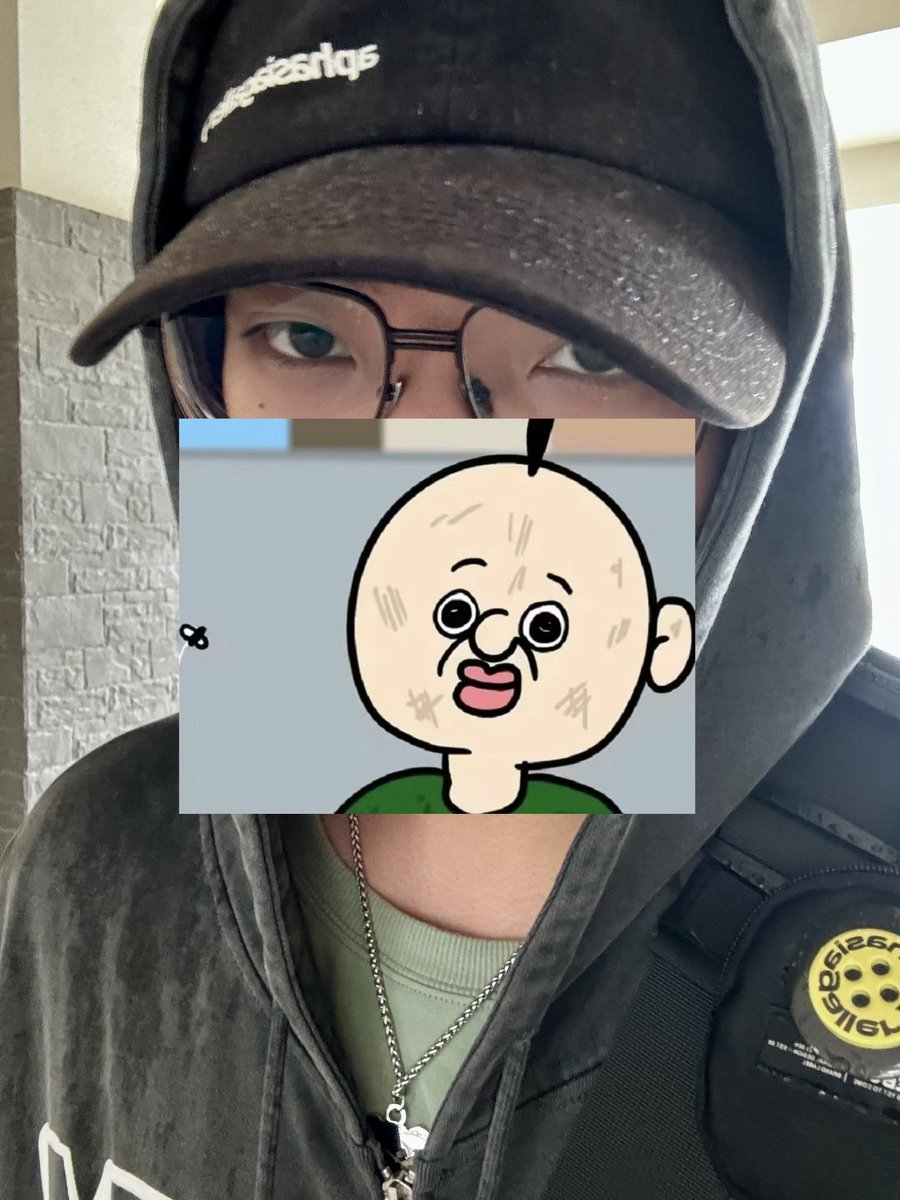sa5uke19719's tweet photo. 《偷感十足》 https://t.co/eujiNPjm9c