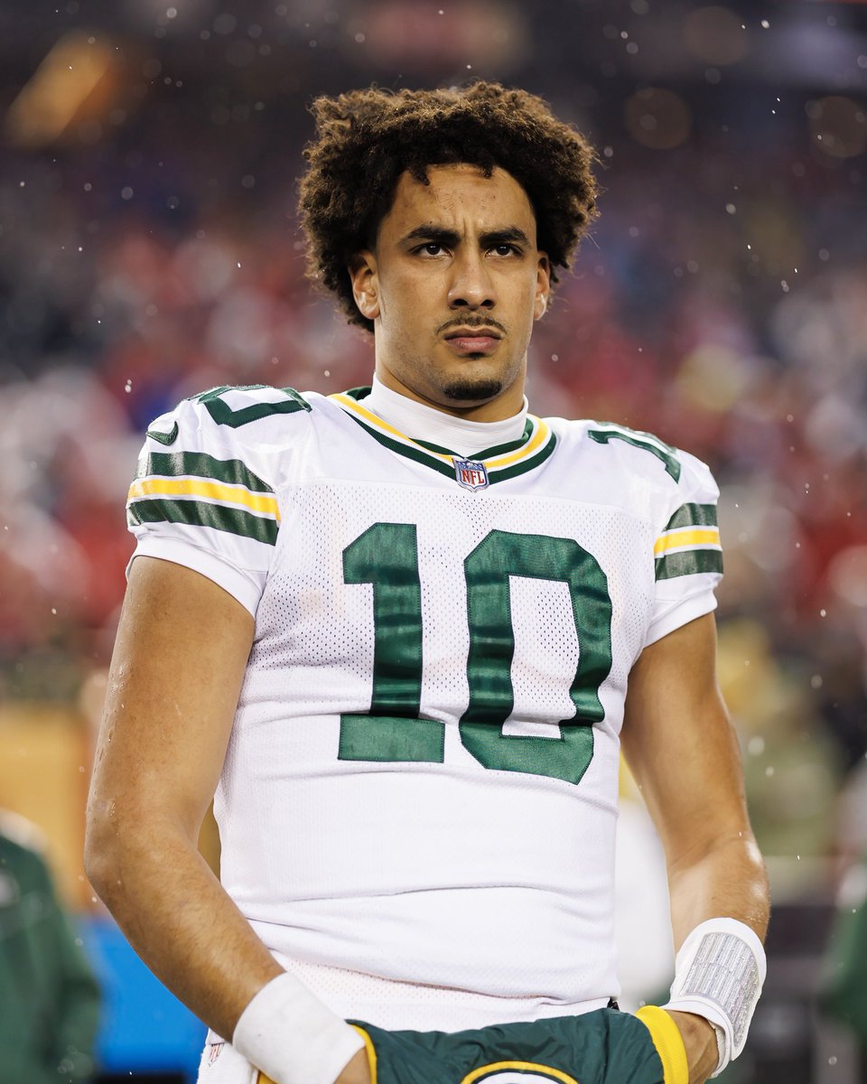 Bleacher Report (@bleacherreport) on Twitter photo Jordan Love and the Packers have agreed to a 4-year $220M contract that makes him the highest paid QB in NFL history, per <a href="/AdamSchefter/">Adam Schefter</a> π€―π° Jordan Love and the Packers have agreed to a 4-year $220M contract that makes him the highest paid QB in NFL history, per <a href="/AdamSchefter/">Adam Schefter</a> π€―π°