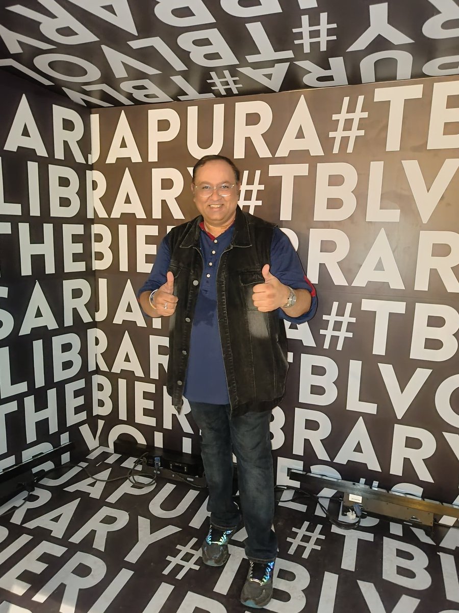 nameeshr's tweet image. The Bier Library 2.0 opened its 2nd outlet on Sarjapur Road. 

Spectacular Interiors and design with a beautiful water body. Enjoy some of the best beers along with lovely food. 

#TBLVokume2 #TheBierLibrary