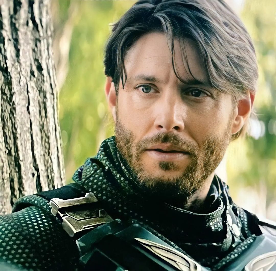 I can't believe what I just saw! All I can say is that I could definitely feel my heart racing when I saw this message!😍 I only hope he doesn't wear that helmet throughout the entire show.😂 #JensenAckles #TheBoys