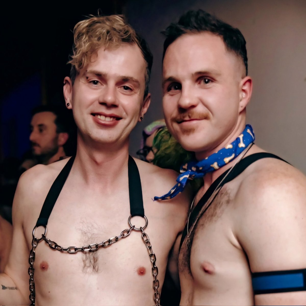 Double Trouble 😈🍆🍑 tweet media