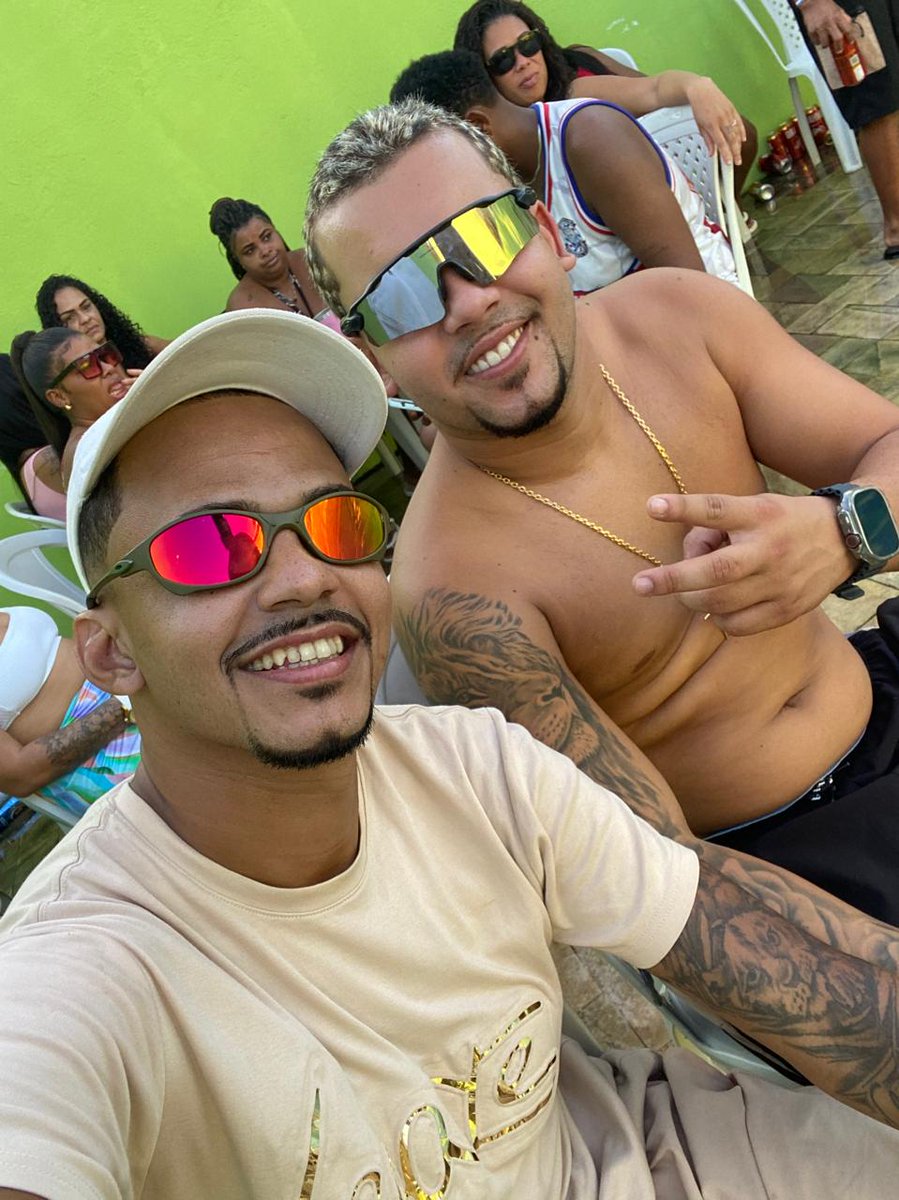 Tá esquecido não monstro iguinho liberdade já homem ❤️😡