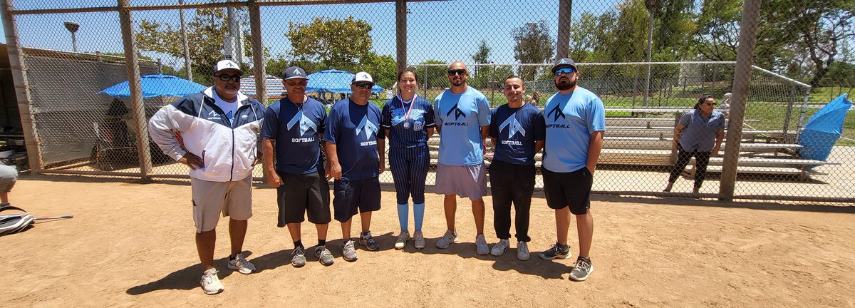 HSkullr24's tweet photo. That's it. I'm officially done with travel ball. I want to thank all my coaches, trainers, team members, family, friends, ump's, &amp; every snack shack person for making my experience so great. We took 3rd today today &amp; I was honored to do it w/these girls &amp; coaches.  Thank you!!! https://t.co/vR0KyKcejA