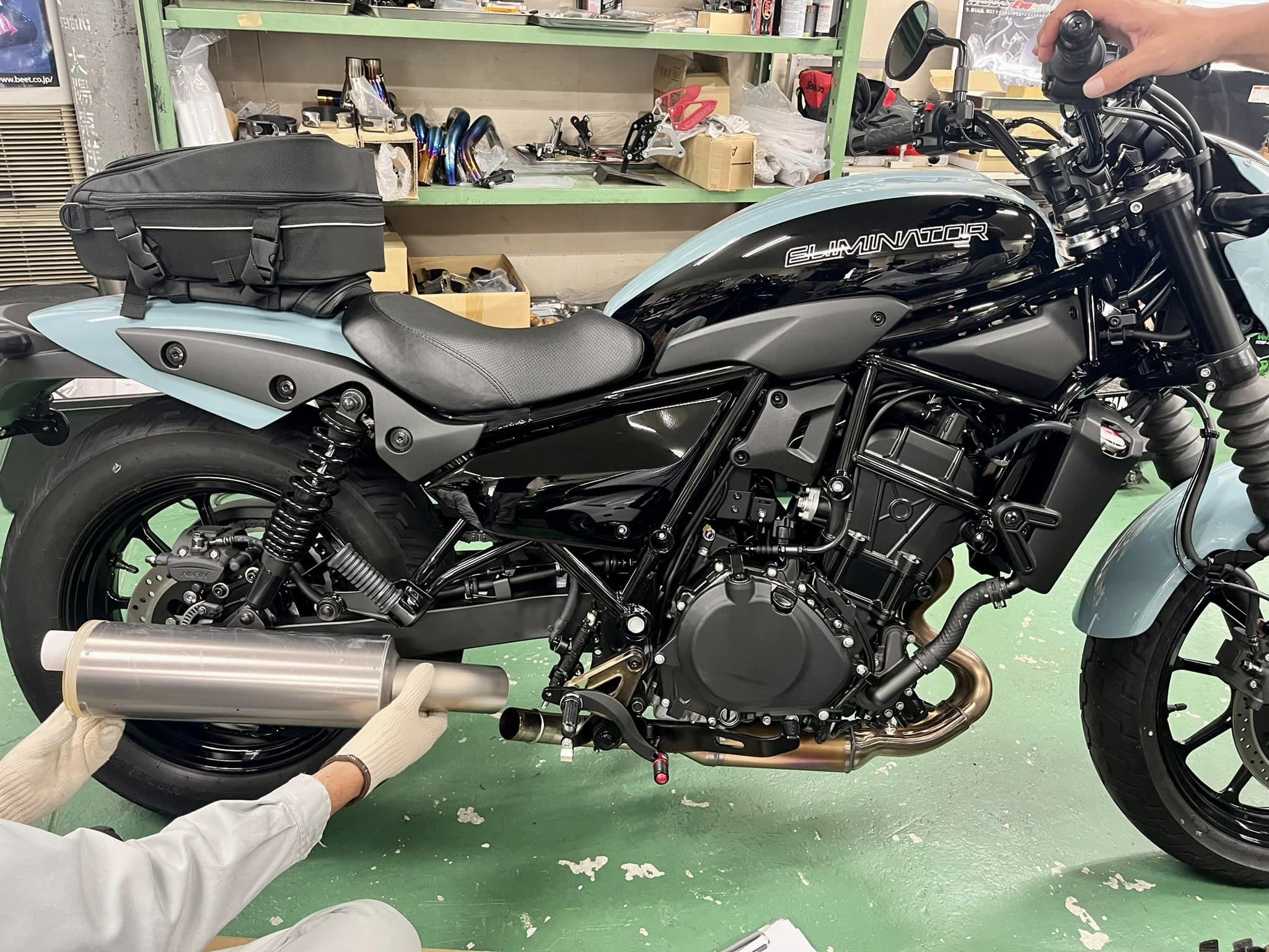 バックステップ！カワサキZ900RS BEETハイパーバンク 別注アルマイト