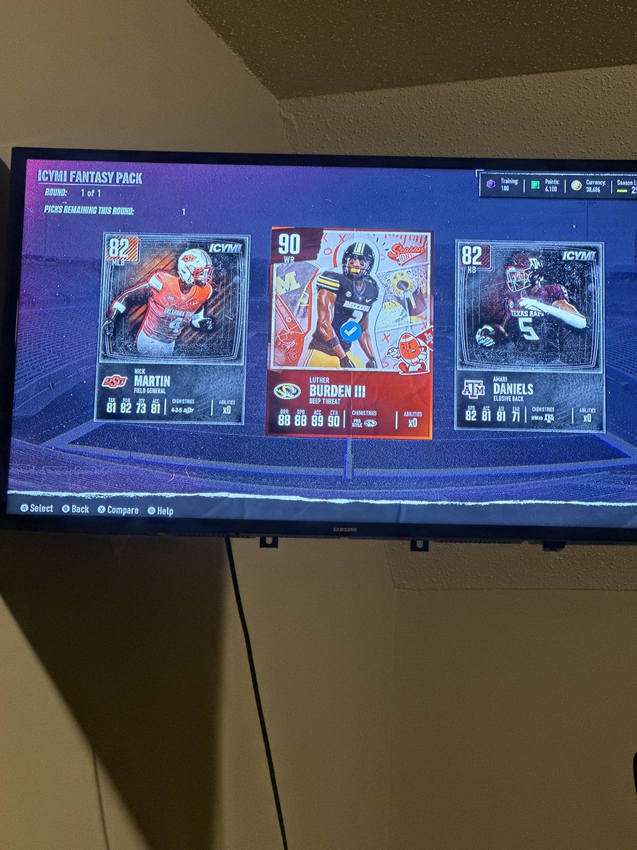 00Ceven⚡️ tweet media