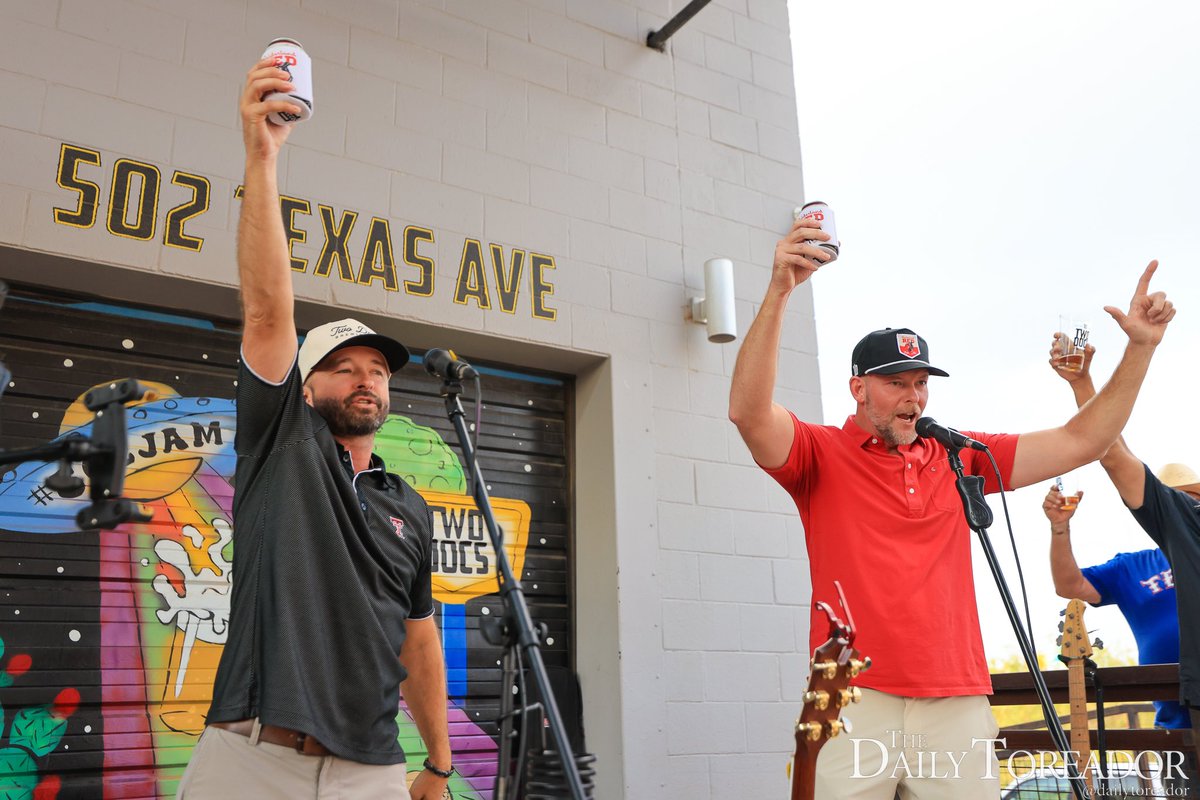 DailyToreador's tweet photo. Two Docs, joined by Texas Tech coaches Joey McGuire and Krista Gerlich, revealed the logo for Tech Athletic’s NIL Beer, Raiderland Red Pale Ale Friday night. 

The beer will be available at Jones AT&amp;T Stadium for Tech football’s home opener. 

Read about Two Docs on our website. https://t.co/GC2T29OS2E
