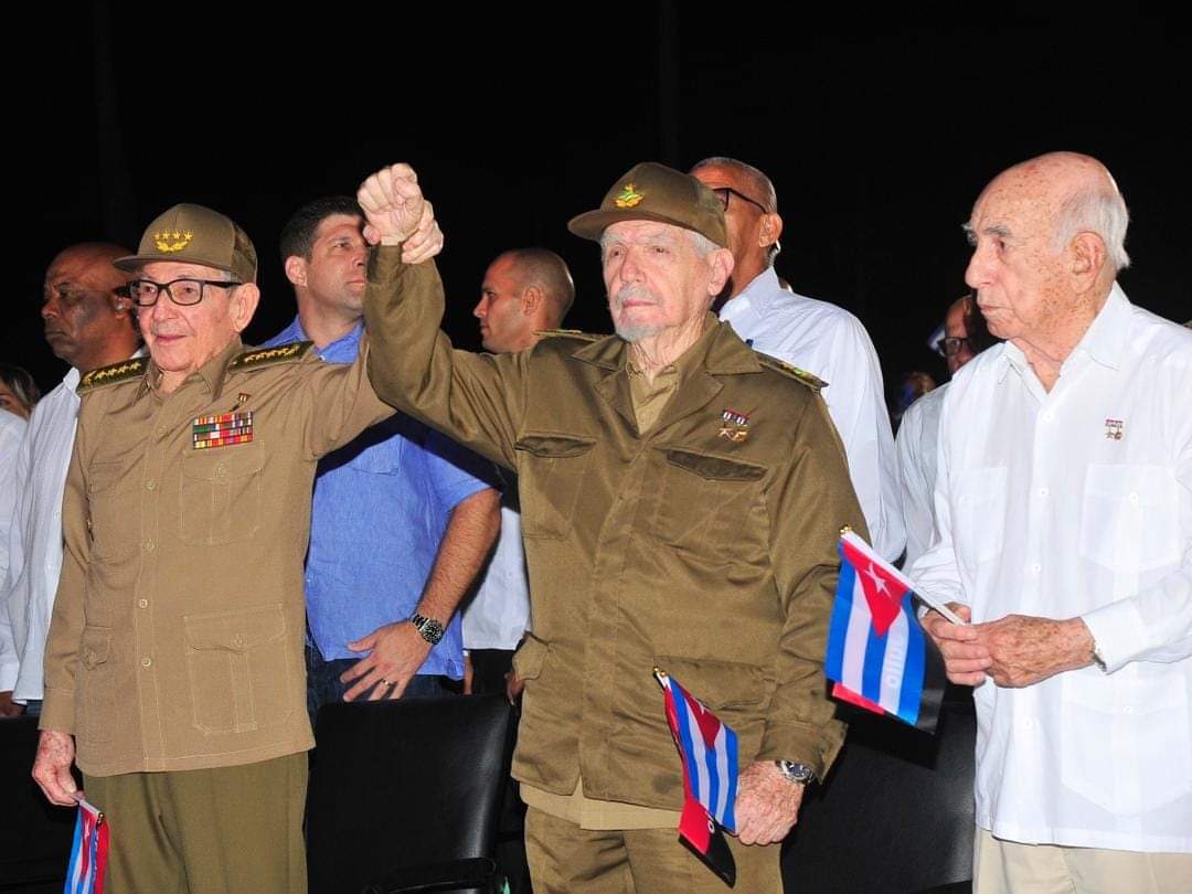 YamileRamosCord's tweet photo. Gracias por su obra en bien de #Cuba y la humanidad #LaHistoriaPorAsalto https://t.co/7Jab09CHAE