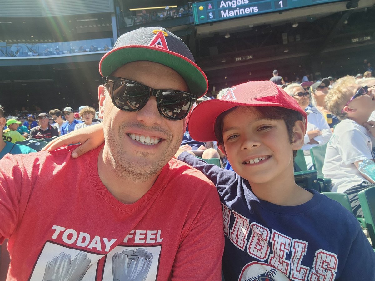 shawndunn_'s tweet photo. Reppin Angels Baseball in Seattle last Wed.  #GoHalos https://t.co/YOg9EX4jNS