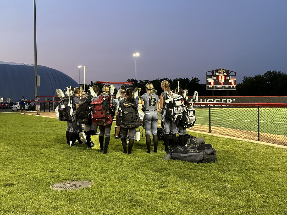 Minnesota Bombers 16U National (@mnbombers2007) on Twitter photo Bracket games started today! 3 games = 3 wins, earning another decent nights sleep again. Back in action tomorrow at 11:45…see you then! <a href="/MnBombers/">Minnesota Bombers</a> <a href="/bombers_fp/">Bombers Fastpitch</a> <a href="/sluggerFP/">Louisville Fastpitch</a> <a href="/sluggernation/">Louisville Slugger</a> Bracket games started today! 3 games = 3 wins, earning another decent nights sleep again. Back in action tomorrow at 11:45…see you then! <a href="/MnBombers/">Minnesota Bombers</a> <a href="/bombers_fp/">Bombers Fastpitch</a> <a href="/sluggerFP/">Louisville Fastpitch</a> <a href="/sluggernation/">Louisville Slugger</a>