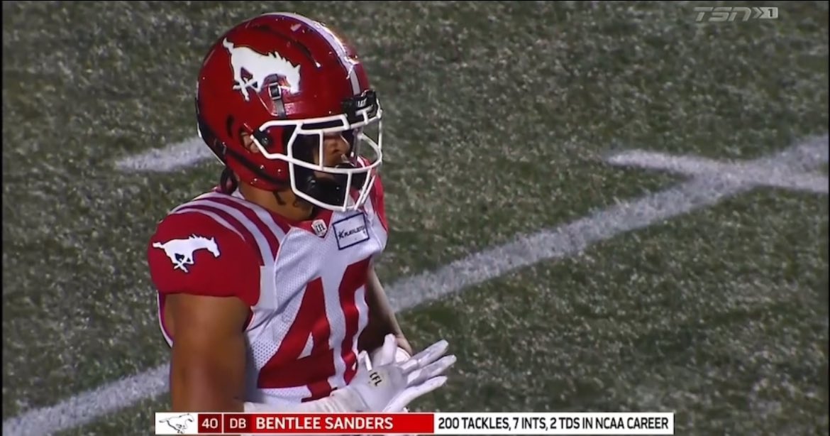 JustinAaronUH91's tweet image. @2Bsanders0 of the @calstampeders with the great open field tackle here. Boom.