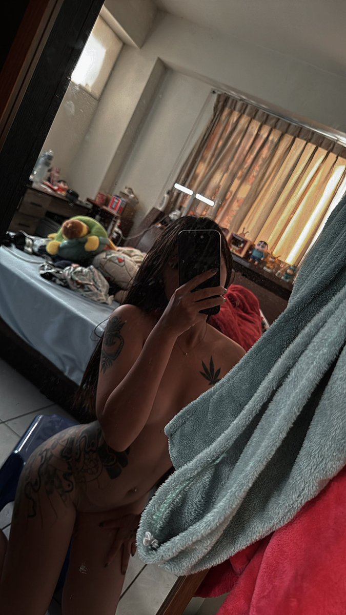 是個感覺控 但如果妳是梳油頭有刺青的大叔 我會失控