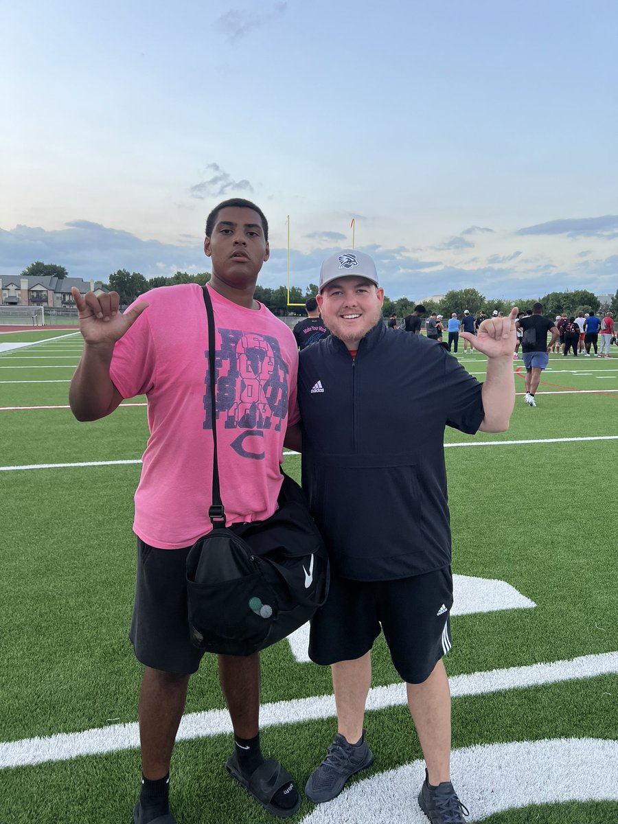 {willie} (@willieduckett11) on Twitter photo Had an awesome night being coached up by <a href="/Coach_Crayton/">Tommy Crayton</a> and <a href="/Coach_Region/">Spencer Region</a> Felt good!! Let’s keep in touch!! #AGTG #Family #FlyFalcs Had an awesome night being coached up by <a href="/Coach_Crayton/">Tommy Crayton</a> and <a href="/Coach_Region/">Spencer Region</a> Felt good!! Let’s keep in touch!! #AGTG #Family #FlyFalcs