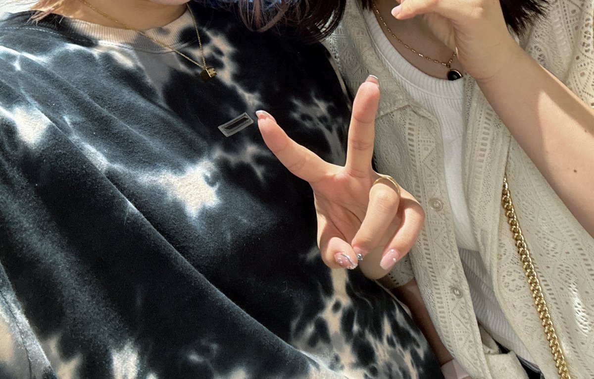 Ma_yaTeoJin's tweet photo. 幸せすぎる時間だった。最近すごい推し始めてたから嬉しすぎた。大好き。
これから予定無かったらもっと居たんだけど…
またイベント絶対いくね🥰
沢山お話&サインありがとう😊
これから認知目指して頑張ります!
なにげフォロバ貰ってた😇
@konan6109 @konan9167
#こなんちゃん #hugely https://t.co/CCUPZfuaaN