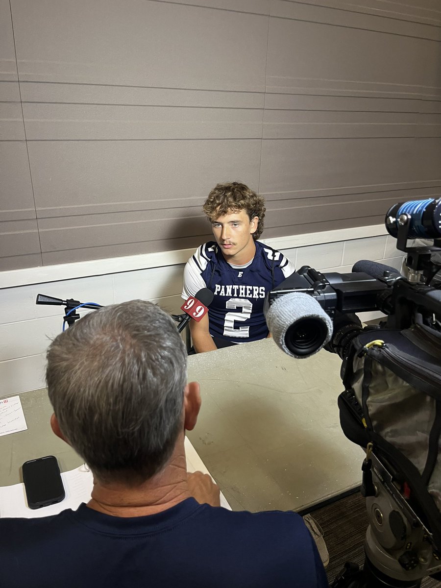 RileyBurger25's tweet image. Today I was blessed with the opportunity to talk about this upcoming season and speak on some important factors of my off season! Thank you @DanLaForestFB for everything!
