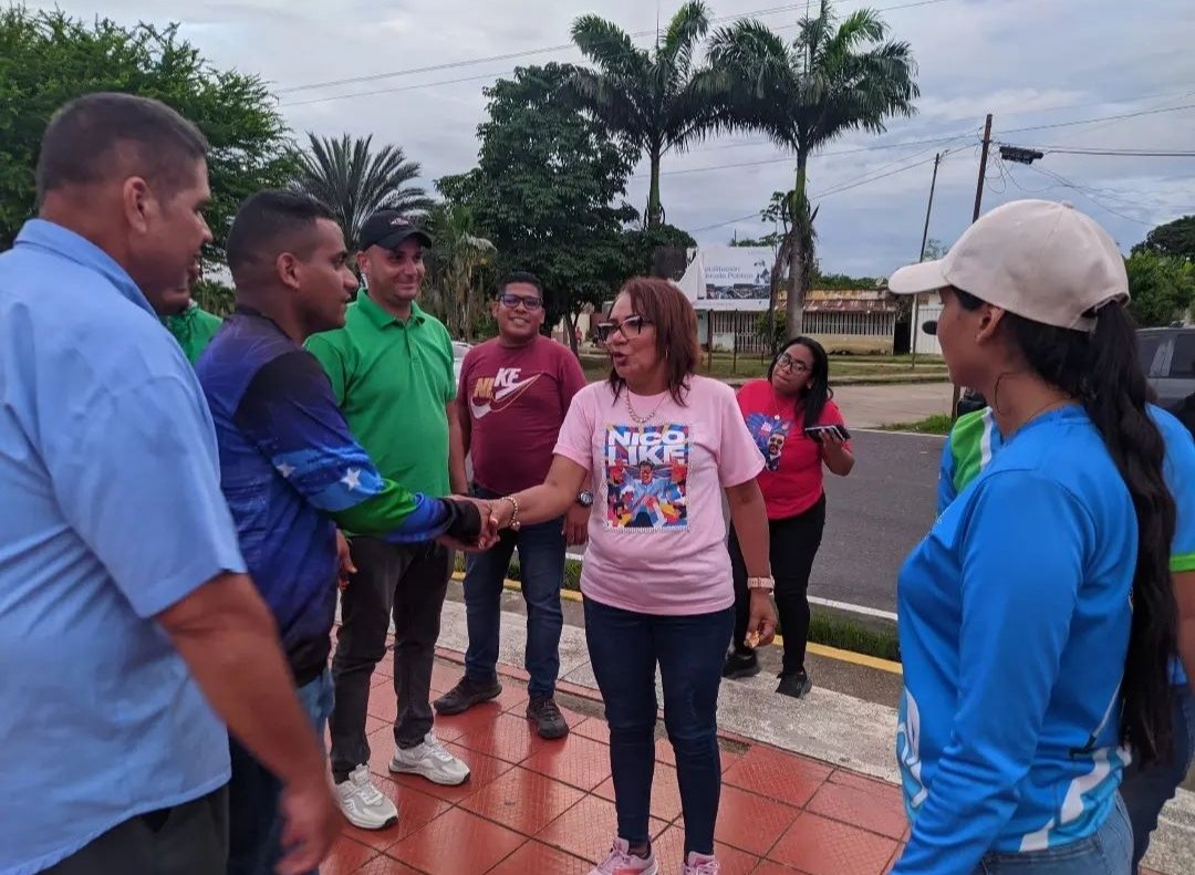 En una hermosa tarde recorrimos las distintas redomas de nuestra Tucupita con el fin de entregar estos espacios completamente rehabilitados. Un esfuerzo que nace desde la municipalidad y nuestro presidente <a href="/NicolasMaduro/">Nicolás Maduro</a> que busca recuperar dichos espacios. 

#TucupitaEresTú