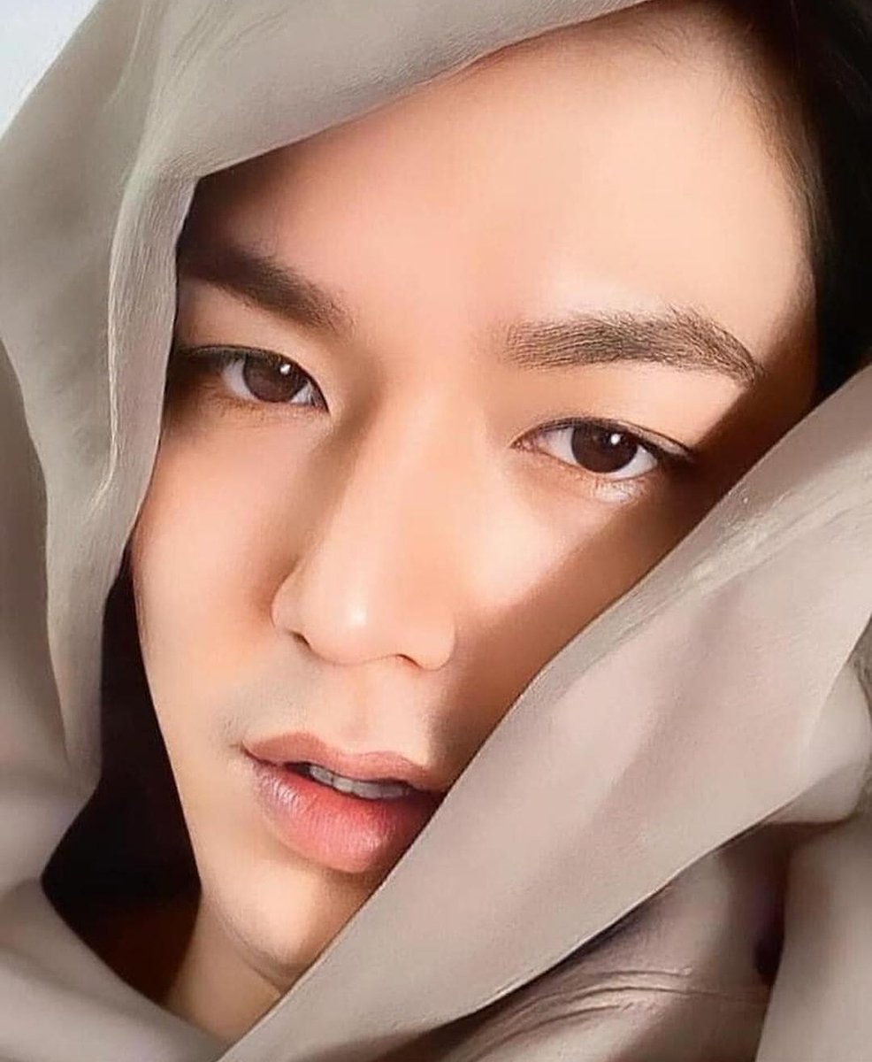 Silk, face, just one same thing. <a href="/actorleeminho/">Lee Min Ho</a>