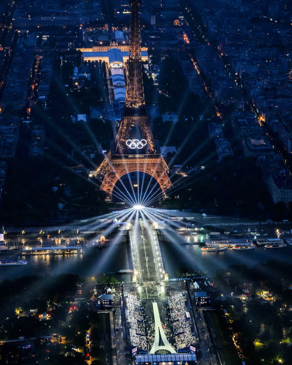 PaseClave tweet media