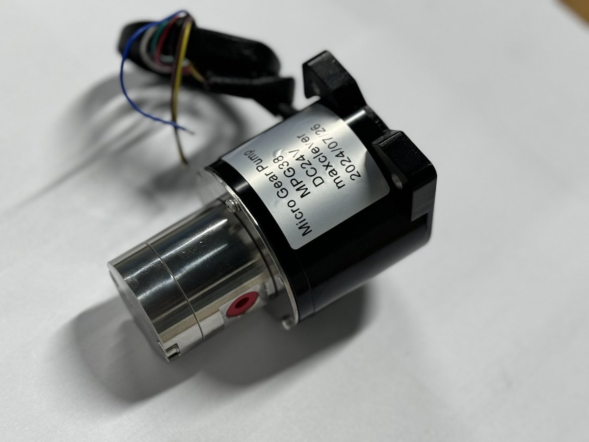 xcuteyep's tweet photo. Stainless steel gear pump, flow rate can reach ≥ 1.6L https://t.co/DJZbjQ4IAe