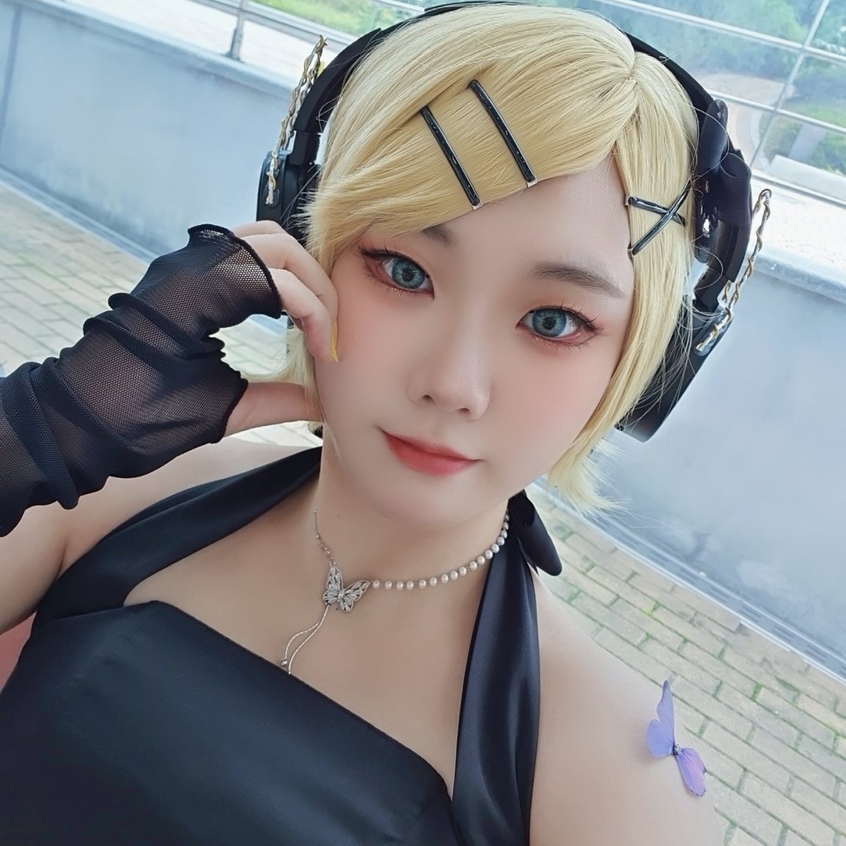 질리게 보셔야 할 린이지만 오늘도 안전하게 부만축 도착 무대 열시미 하고 올게용 ☺️💛 코페 가신 분들 부만축 오신 분들 쉬는 분들 모두 오늘 더위 조심하시길!