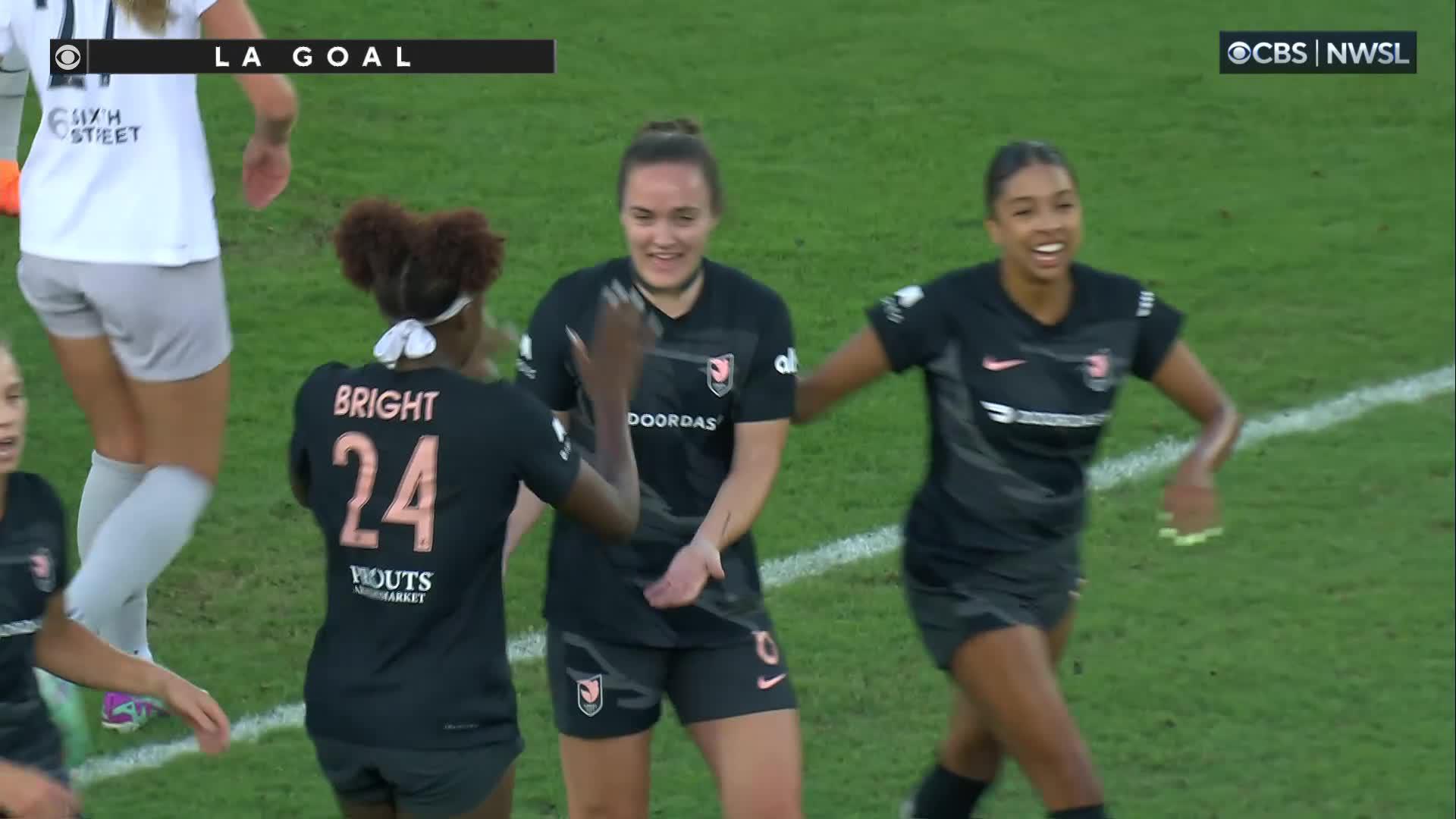 An own goal puts Angel City in the lead 👀